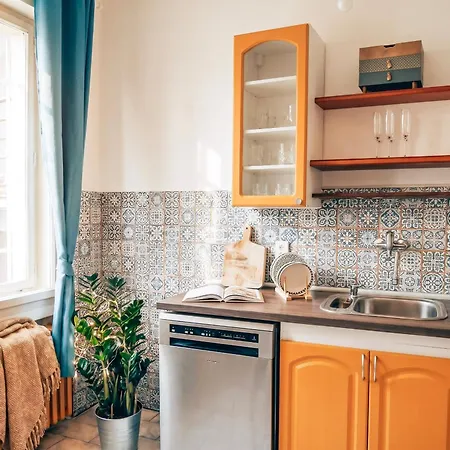 Turnkey I By Mall Apartment *